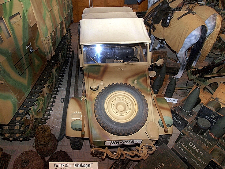 Volkswagen Kübelwagen Type 82