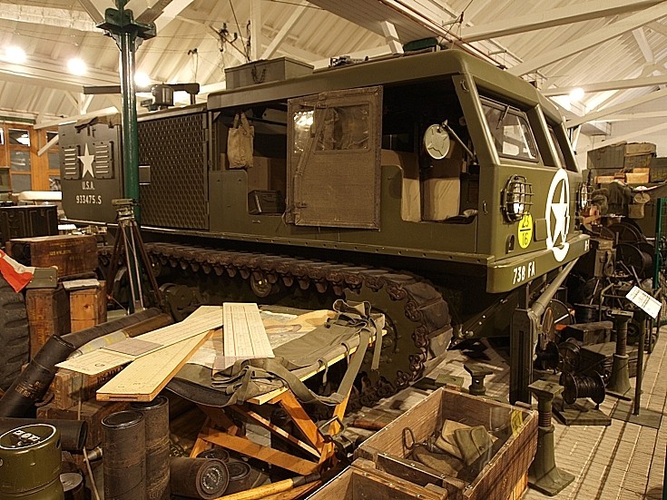 Allis-Chalmers M4 high speed tracktor
