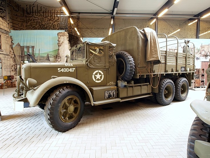 Mack NR