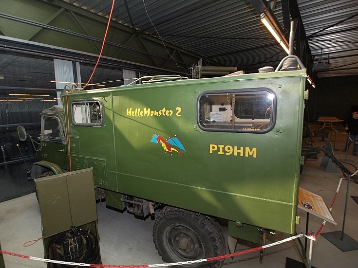 Mercedes Unimog S 404.1 