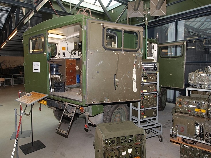 Mercedes Unimog S 404.1 