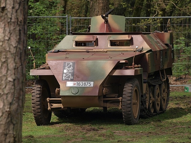SdKfz.250/3 no02