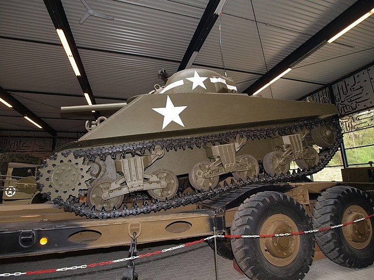 M4A4(75) Sherman