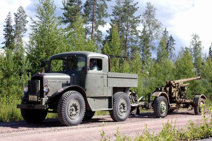 Latil truck pulling artillery gun