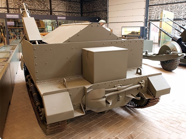 Universal Carrier 