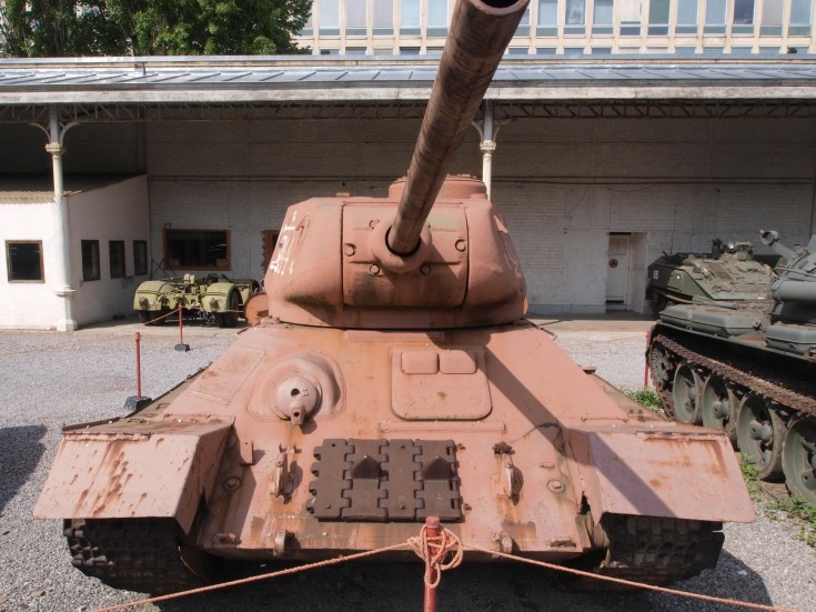 T34