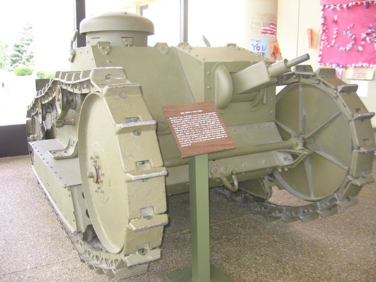 1918 Ford 3-Ton Tank 