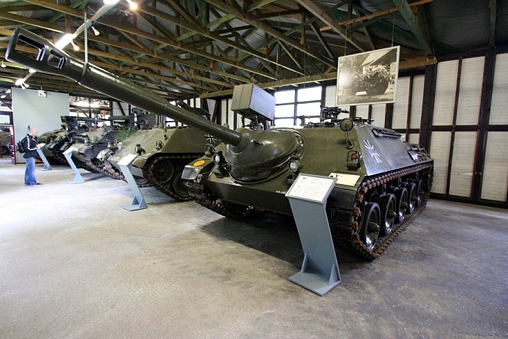 giant german military tanks design