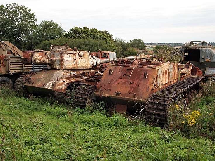 M47 Patton and Conqueror MKII ARV
