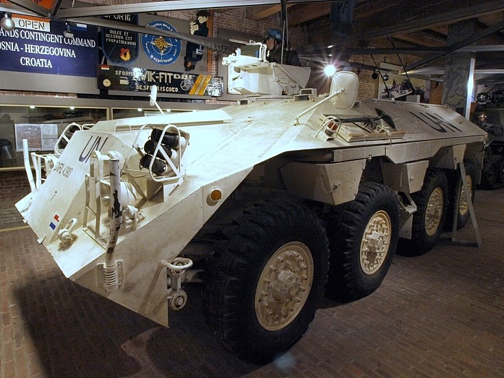 DAF YP 408 in Legermuseum