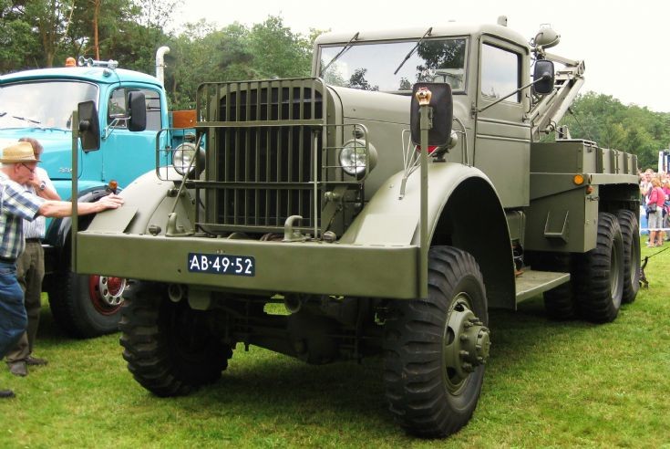 1955 Ward La France.