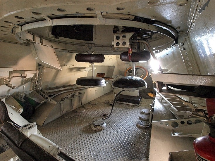 Inside Landsverk M38 
